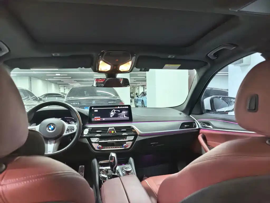 BMW 5 Series — миниатюра 10