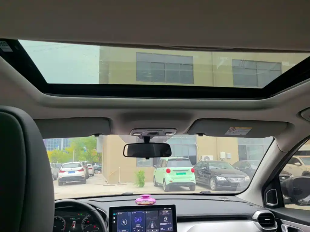Geely Binyue — миниатюра 18