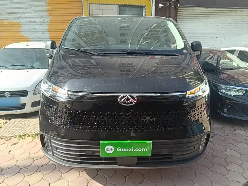 Maxus V70 — миниатюра 3