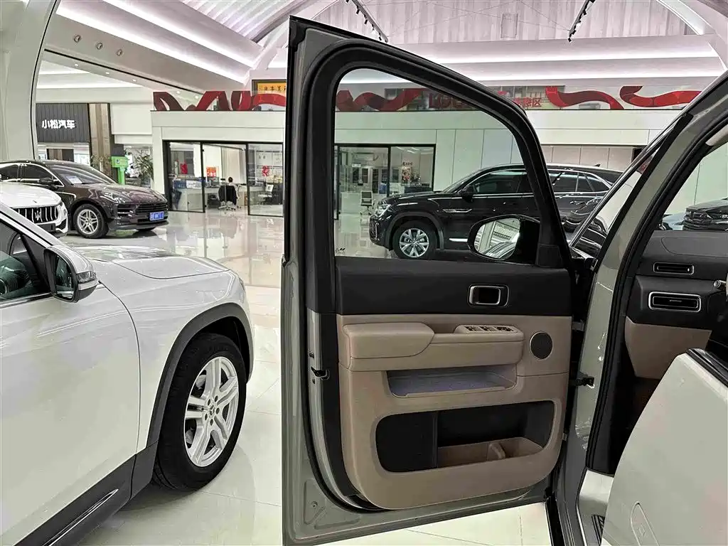 Li Auto Li MEGA — миниатюра 16