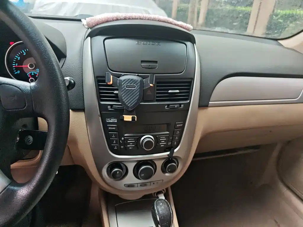 Buick Excelle — миниатюра 15