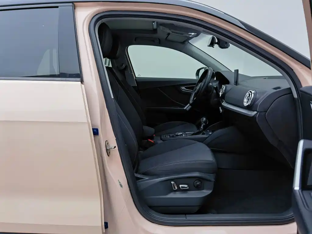 Audi Q2L — миниатюра 23