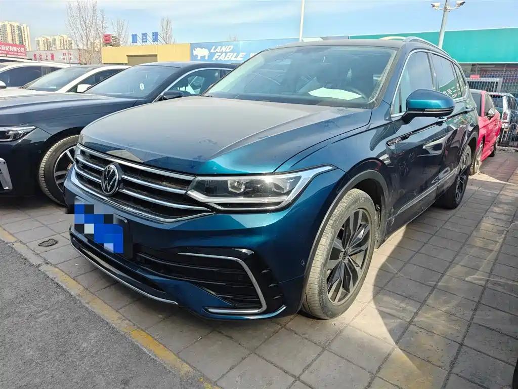 Volkswagen Tiguan L 2022