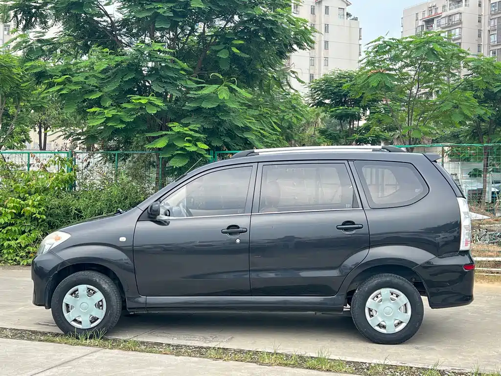 FAW Senya M80 1.3L Manual 5 seats Value Edition, фото 3