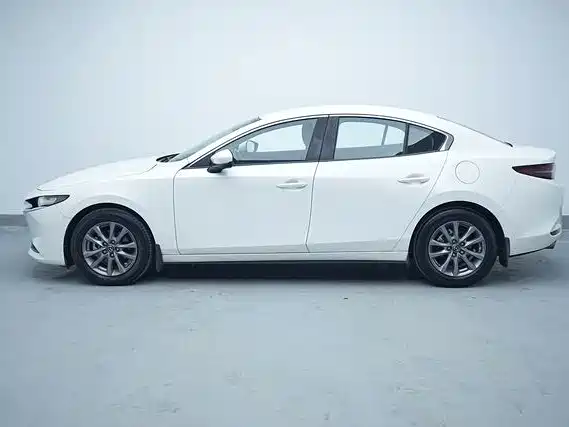 Mazda 3 Axela — миниатюра 8