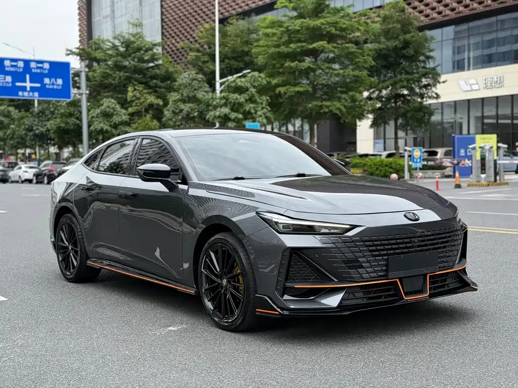 Changan UNI-V — миниатюра 3