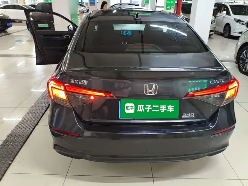 Honda Civic — миниатюра 6