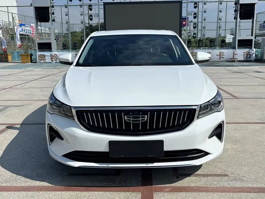 Geely Emgrand — миниатюра 2