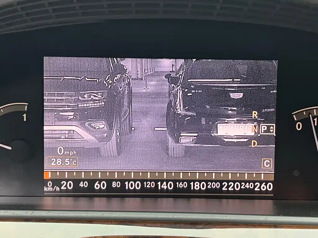 Mercedes-Benz S-Class — миниатюра 14
