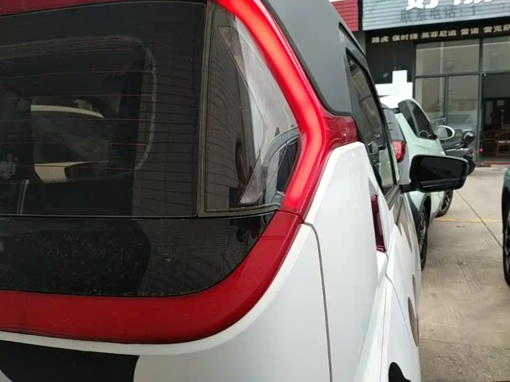 Baojun E200 — миниатюра 8