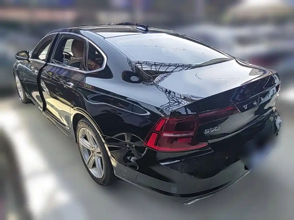 Volvo S90 — миниатюра 7
