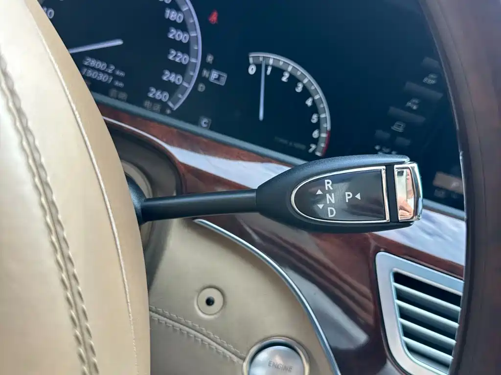 Mercedes-Benz S-Class — миниатюра 24