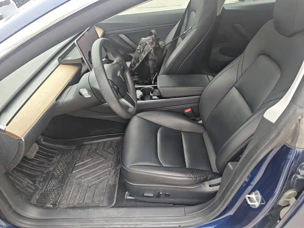 Tesla Model 3 — миниатюра 15
