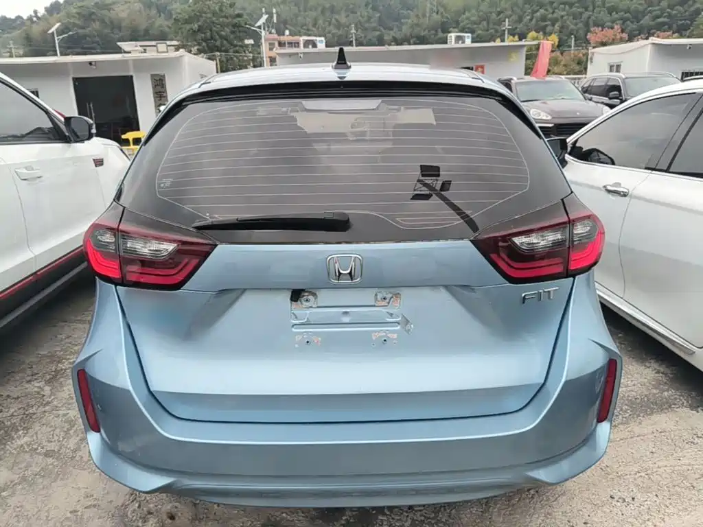 Honda Fit — миниатюра 6