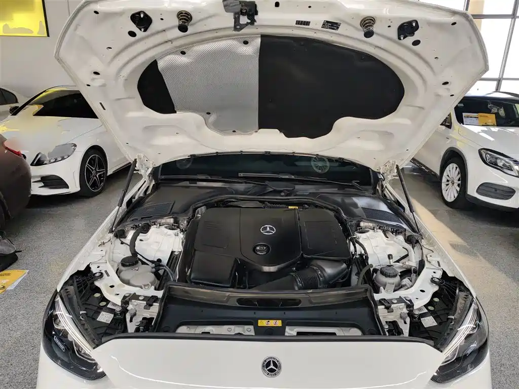 Mercedes-Benz C-Class - фото 20