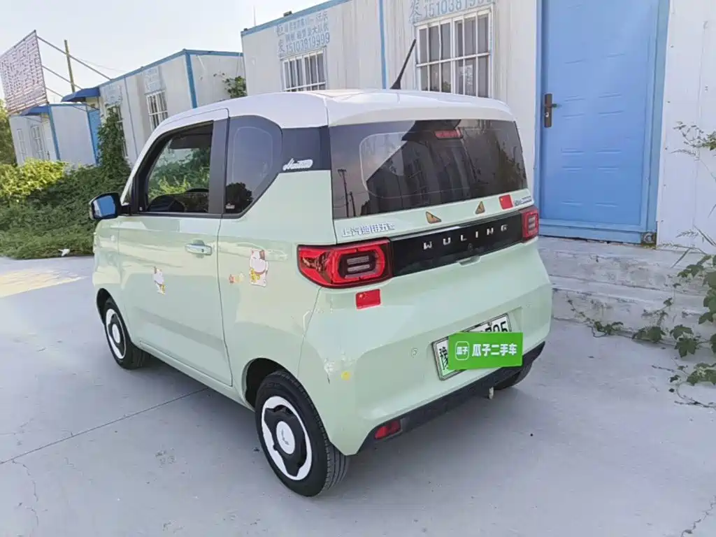 Wuling MINIEV — миниатюра 5