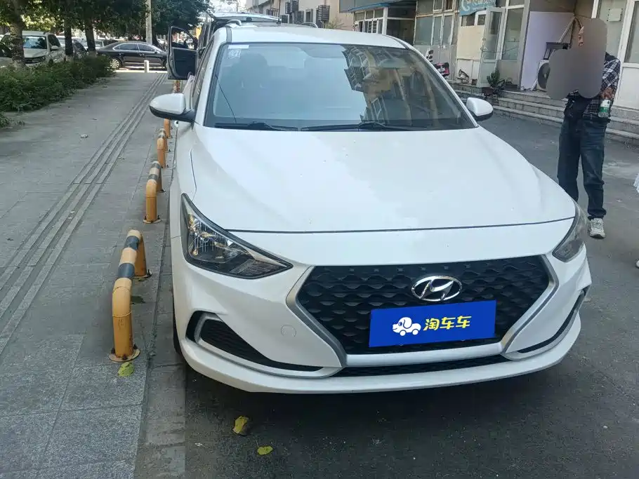 Hyundai Elantra — миниатюра 2