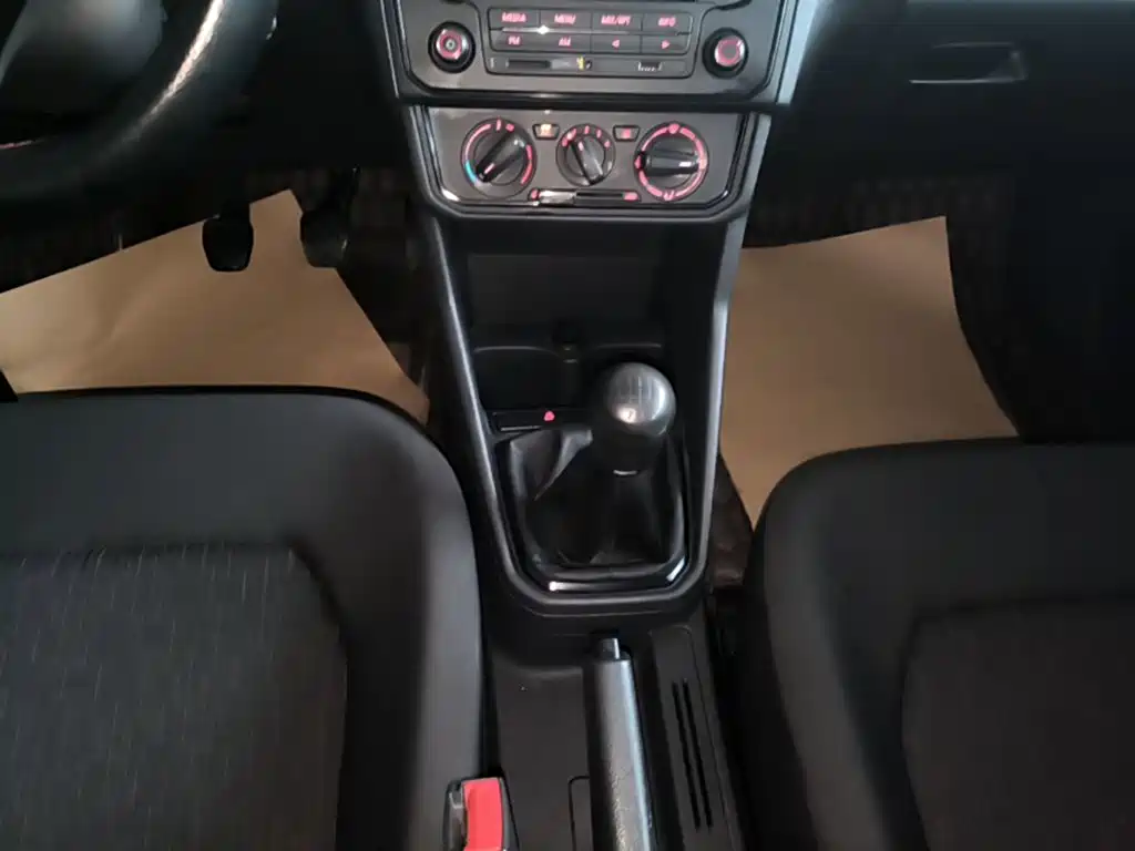 Jetta VA3 — миниатюра 14