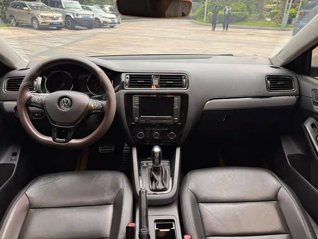 Volkswagen Sagitar — миниатюра 8