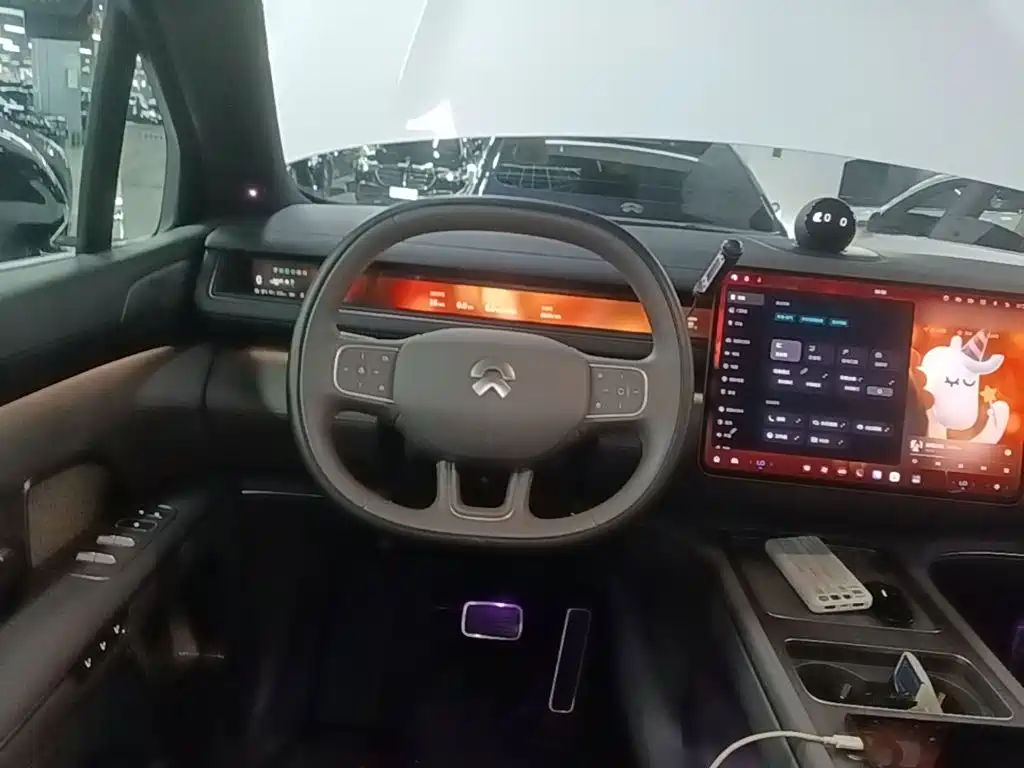 NIO ES8 — миниатюра 11