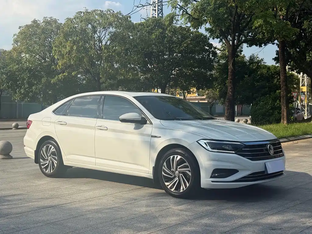 Volkswagen Sagitar — миниатюра 2