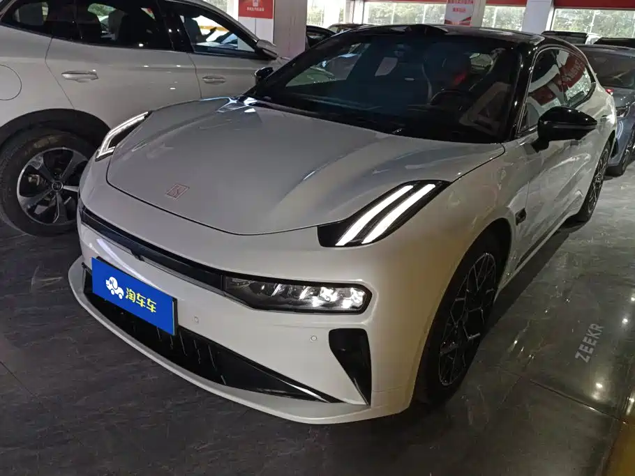 Zeekr 001