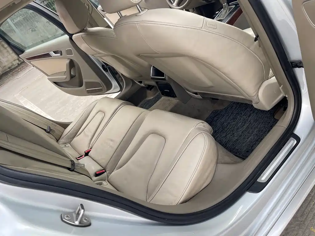 Audi A4L — миниатюра 13