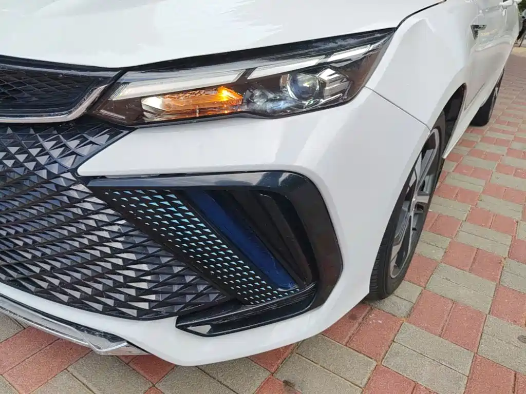 Geely Emgrand L — миниатюра 24