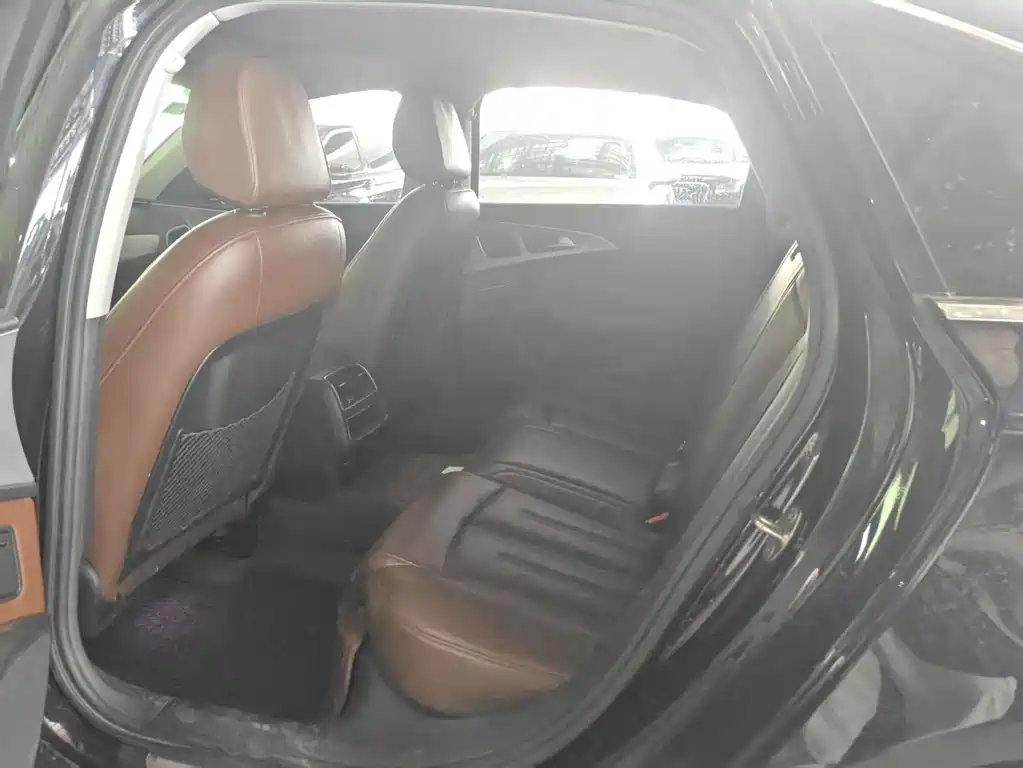 Audi A6L — миниатюра 4