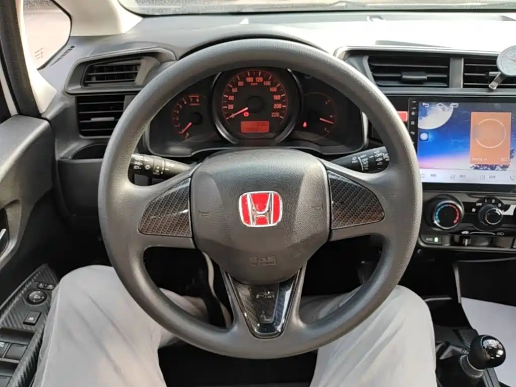 Honda Fit — миниатюра 11