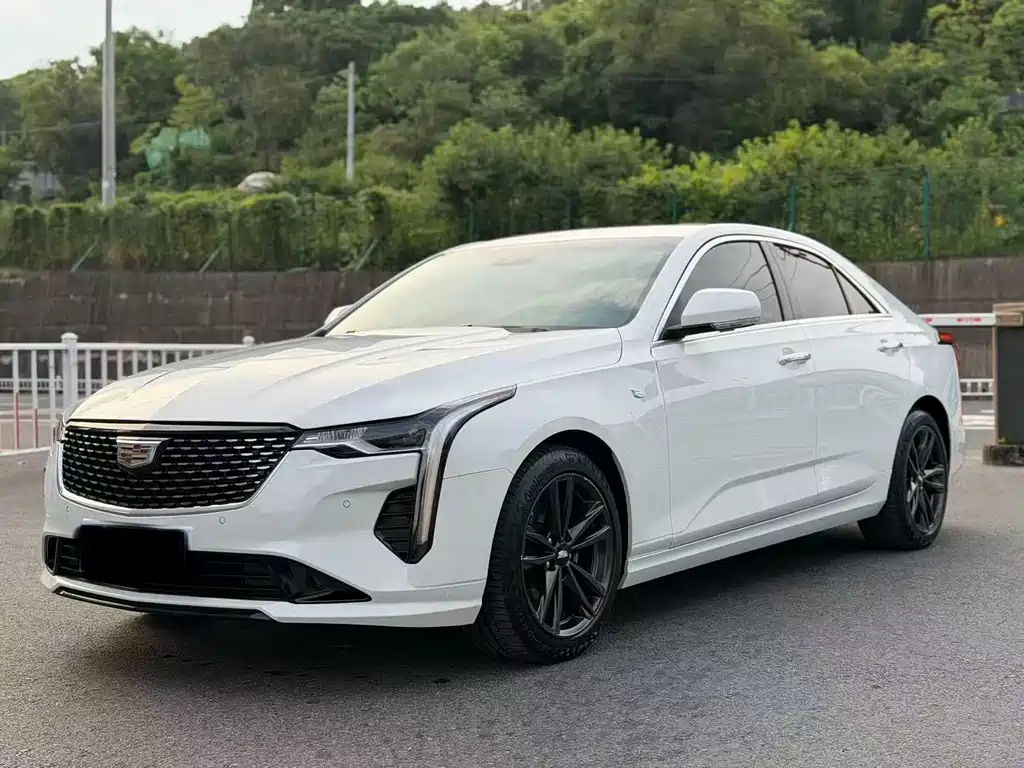 Cadillac CT4