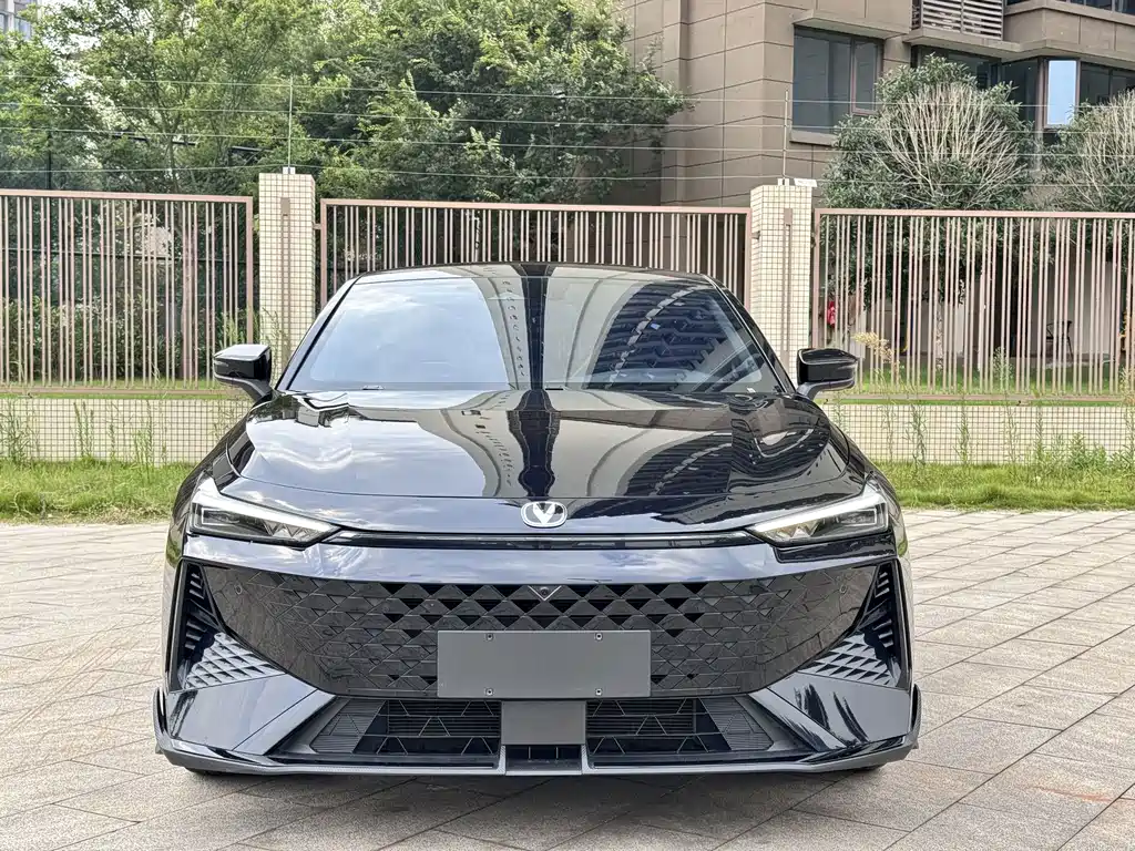 Changan UNI-V — миниатюра 2