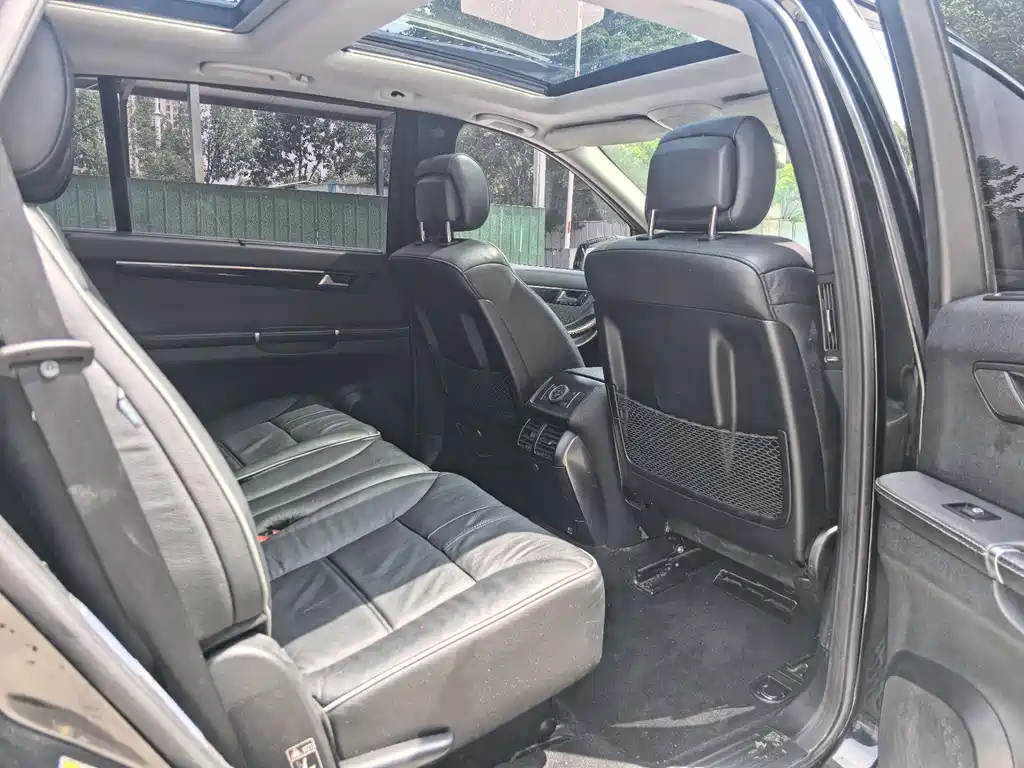 Mercedes-Benz R 2017 R 320 4MATIC