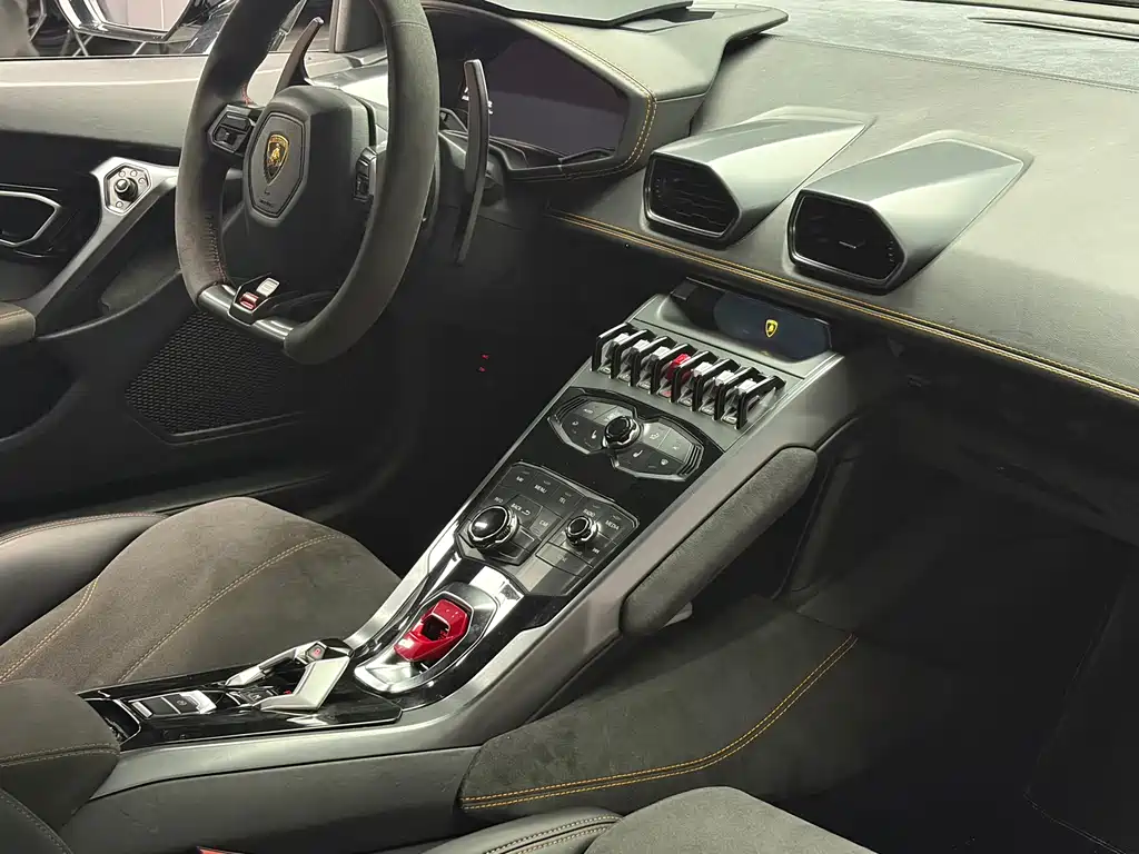 Lamborghini Huracán — миниатюра 8