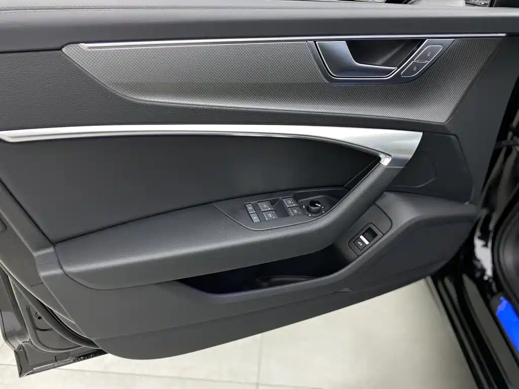 Audi A6L — миниатюра 14
