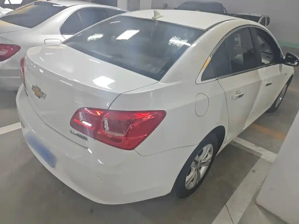 Chevrolet Cruze — миниатюра 7