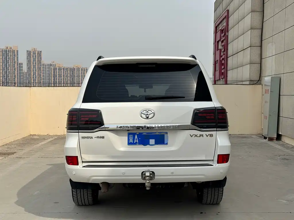 Toyota Land Cruiser — миниатюра 13
