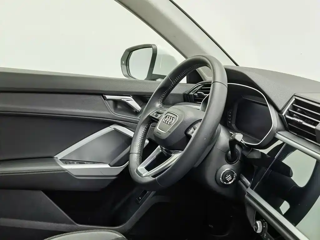 Audi Q3 — миниатюра 22