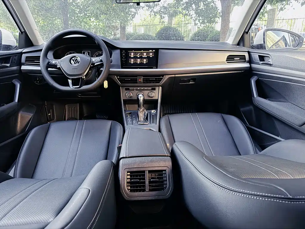 Volkswagen Lavida — миниатюра 12