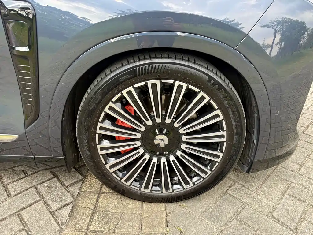 NIO ES8 — миниатюра 17