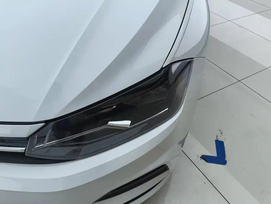 Volkswagen Polo — миниатюра 5