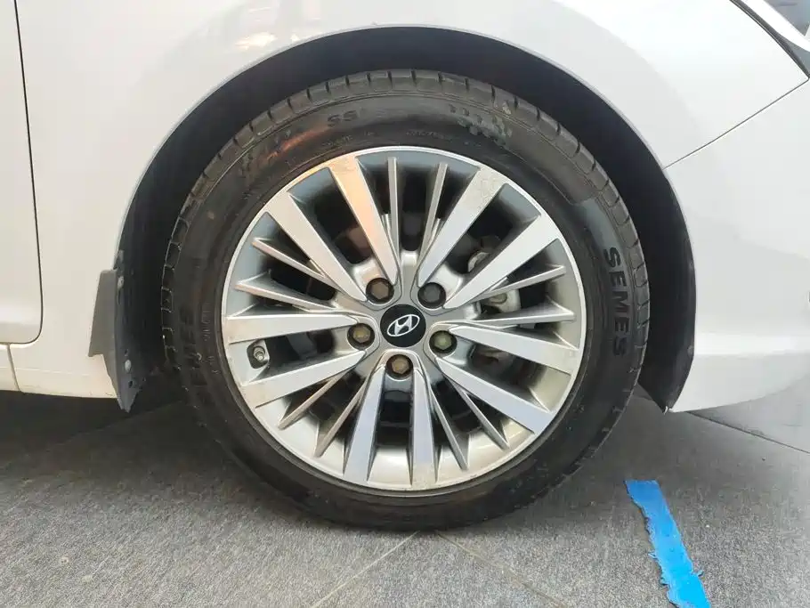 Hyundai Mistra — миниатюра 6
