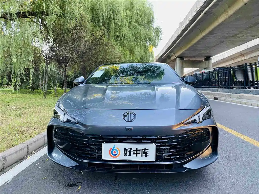 MG 7 2025 1.5T 300 DCT