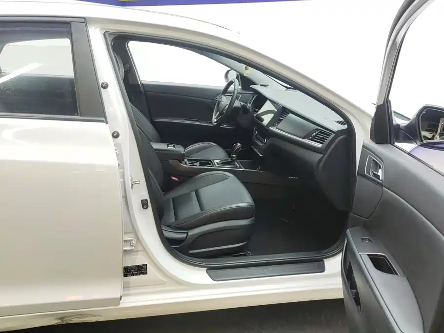 Hyundai Mistra — миниатюра 8