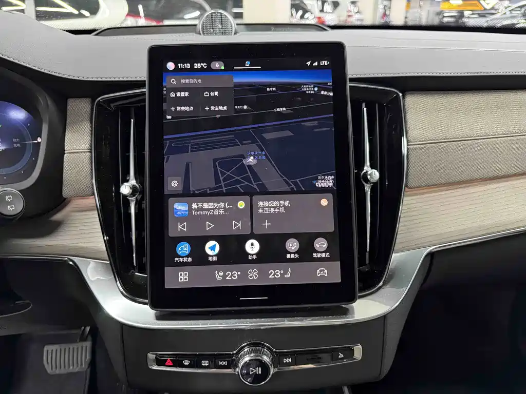 Volvo XC90 PHEV — миниатюра 16