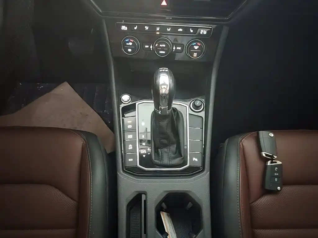 Volkswagen Lavida — миниатюра 14