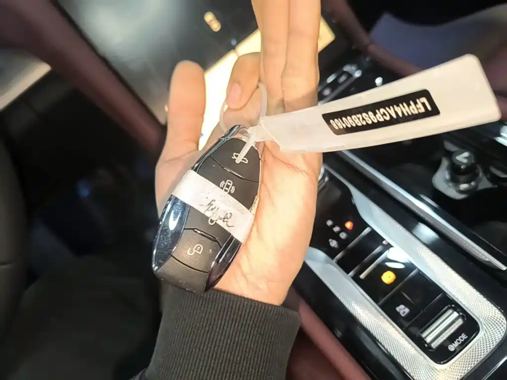 Hongqi Hongqi H5 — миниатюра 9