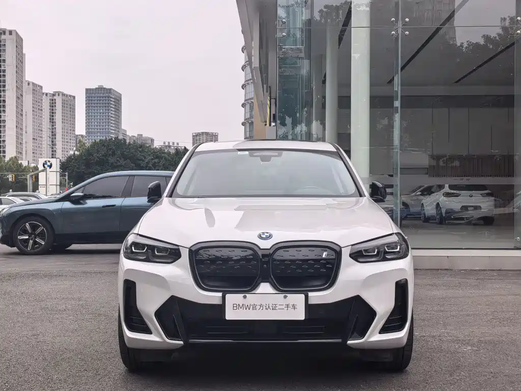 BMW iX3 — миниатюра 2