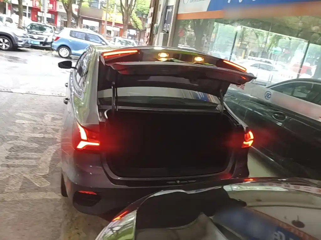 Roewe i5 — миниатюра 19