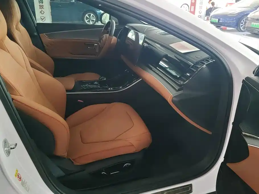 BYD Han — миниатюра 8